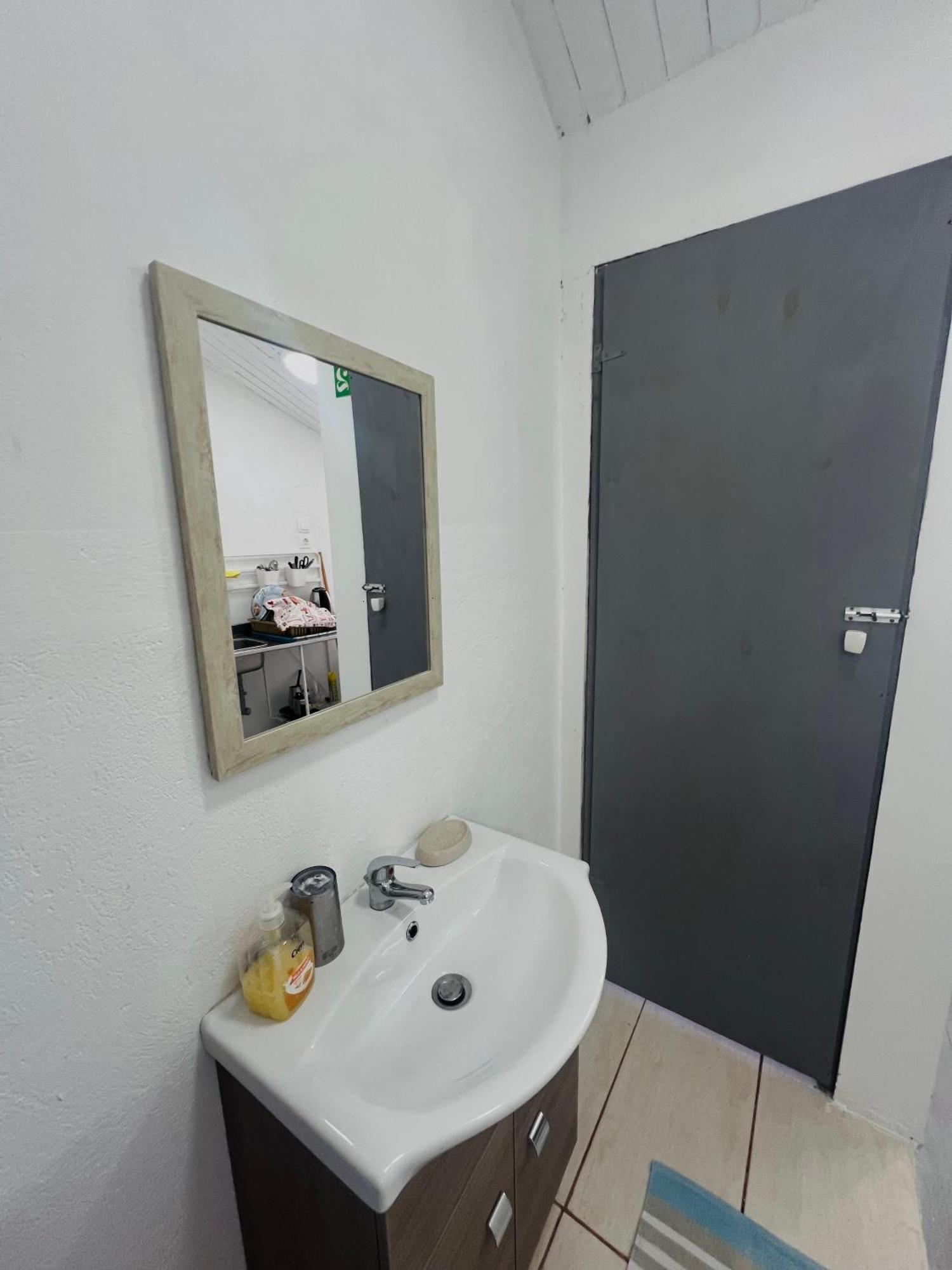 Tolos Budget Rooms Loggos Longós 部屋 写真