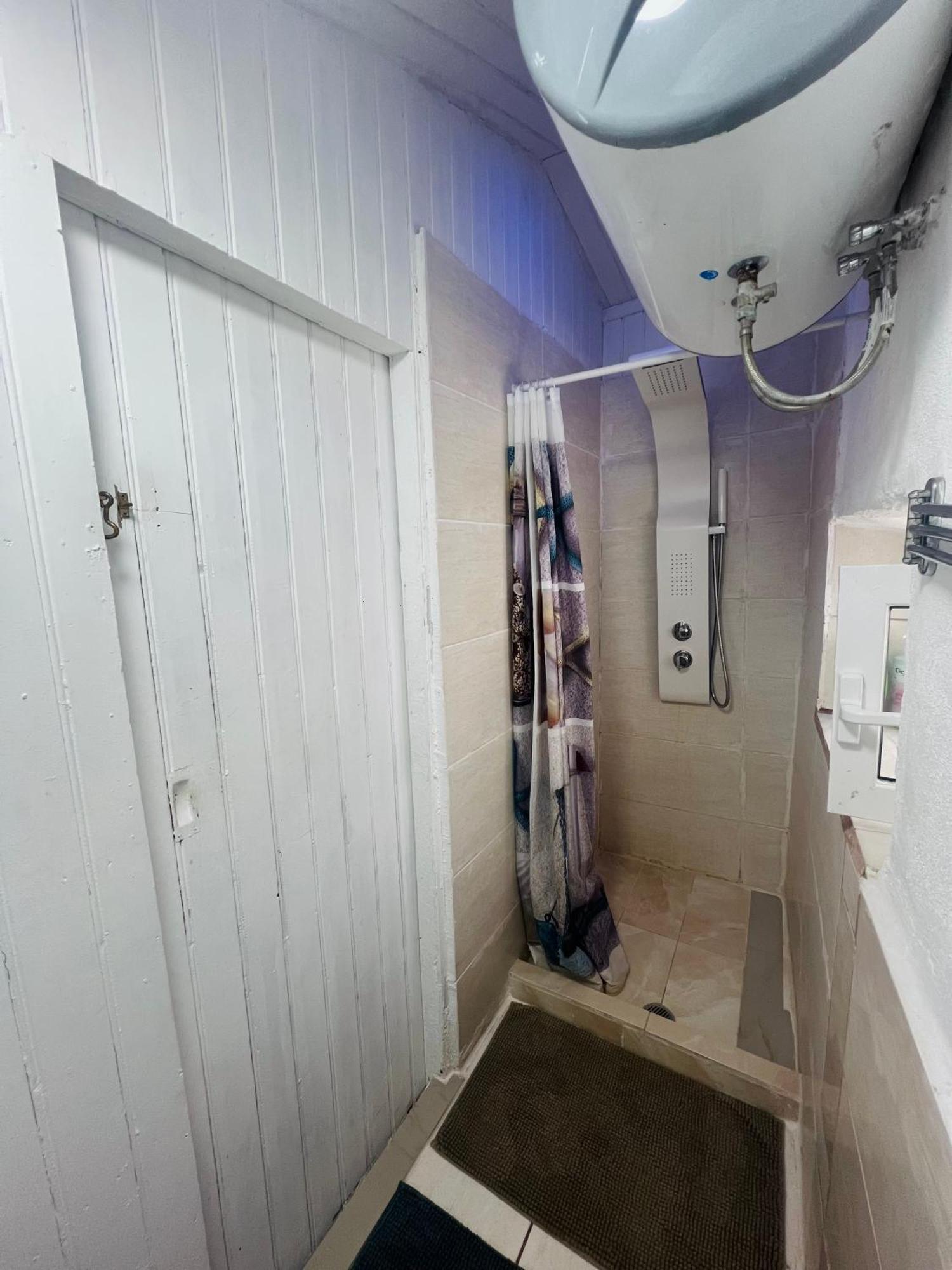 Tolos Budget Rooms Loggos Longós 部屋 写真